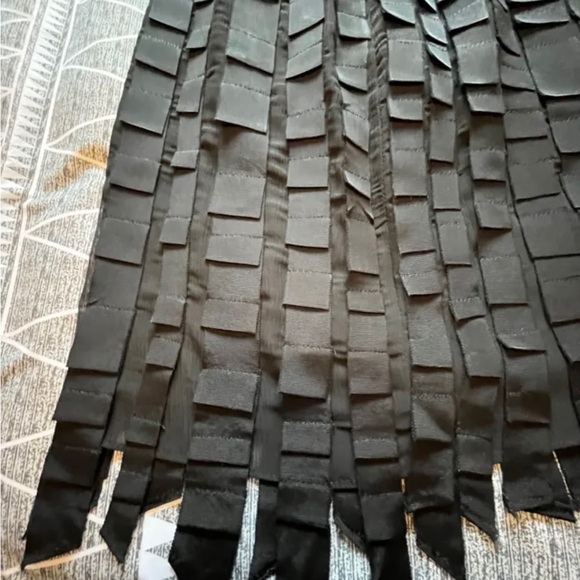 Adorable party skirt! - Picture 2 of 6